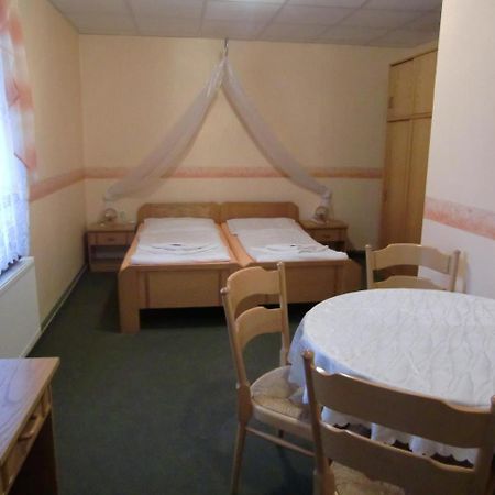 Hotel Heidehof Konigswartha Экстерьер фото